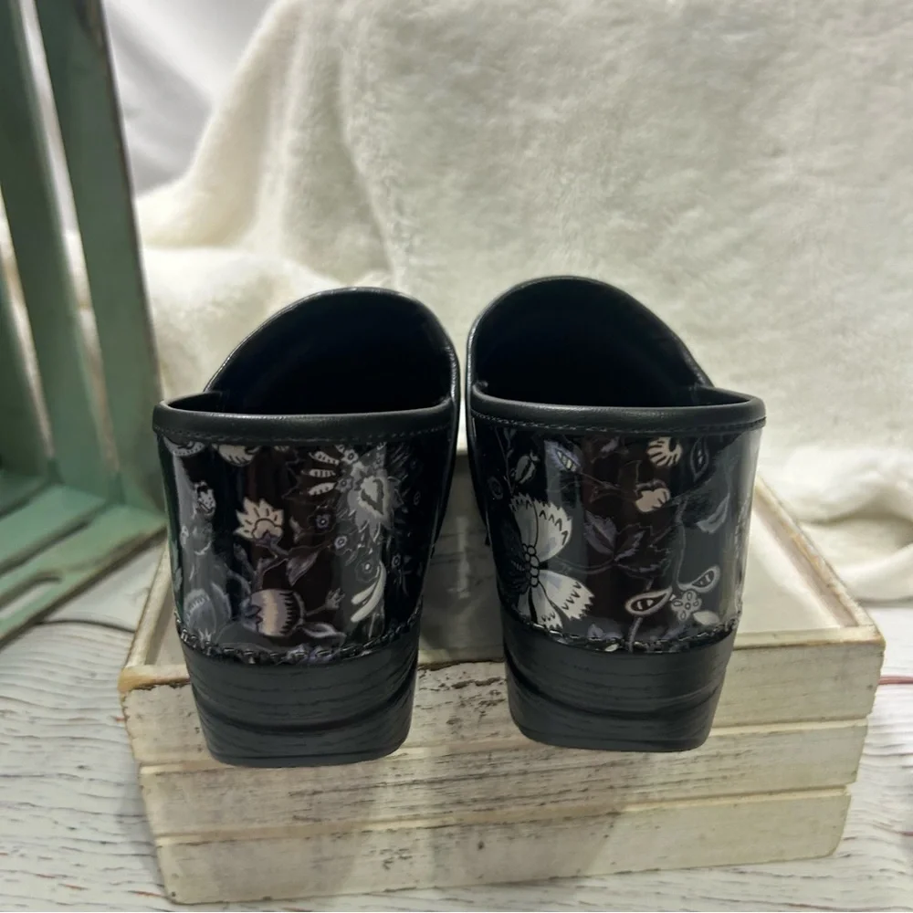 Dansko pro floral print metallic clogs - Picture 4 of 5
